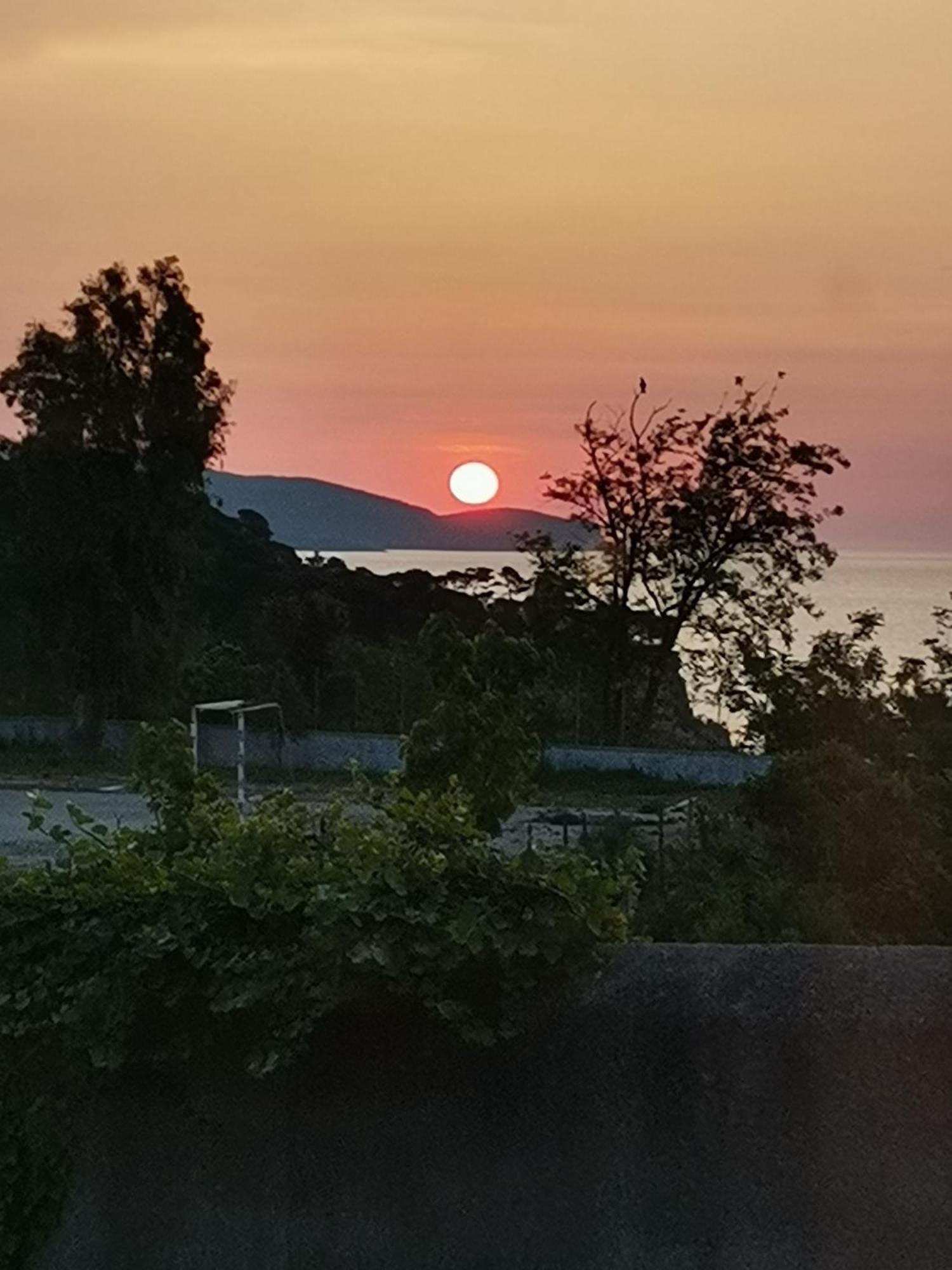 Litsa Studios Patitiri  Luaran gambar